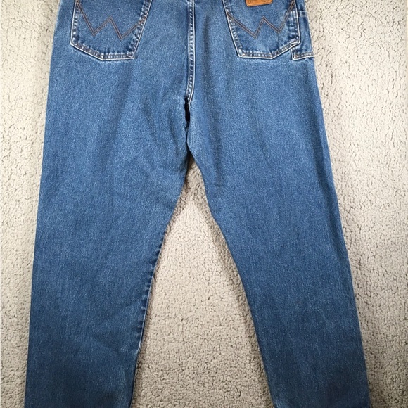 Wrangler Jeans Men Size 40x32 FR Fire Resistant Straight Leg Denim Blue Relaxed - Picture 2 of 14